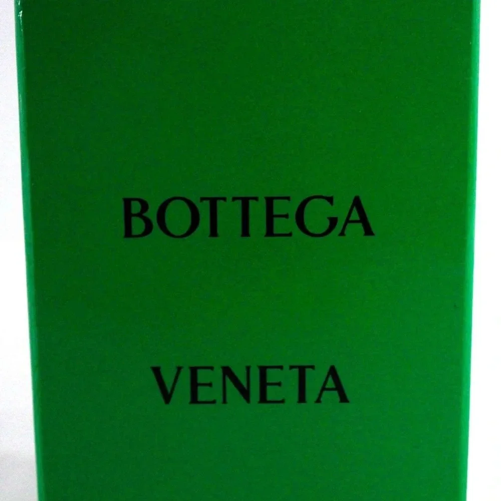 Bottega Veneta case original leather